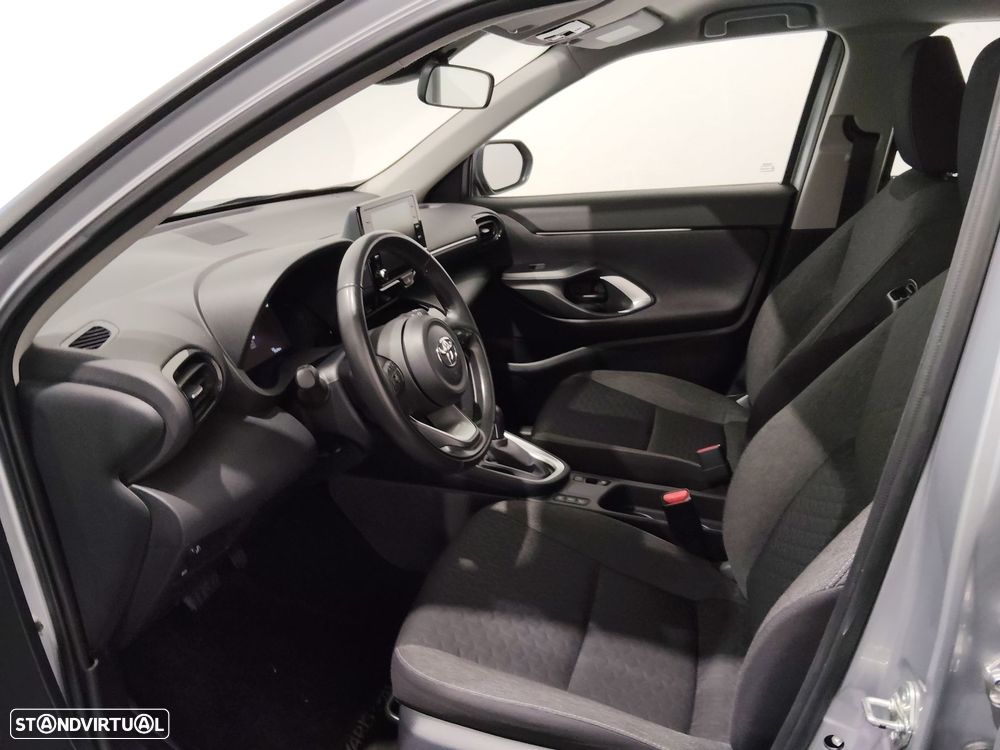 Toyota Yaris Cross - 11