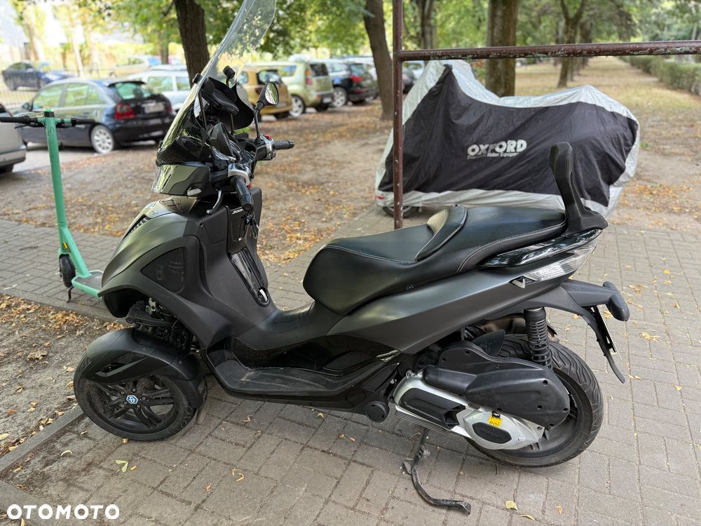 Piaggio MP-3 - 2