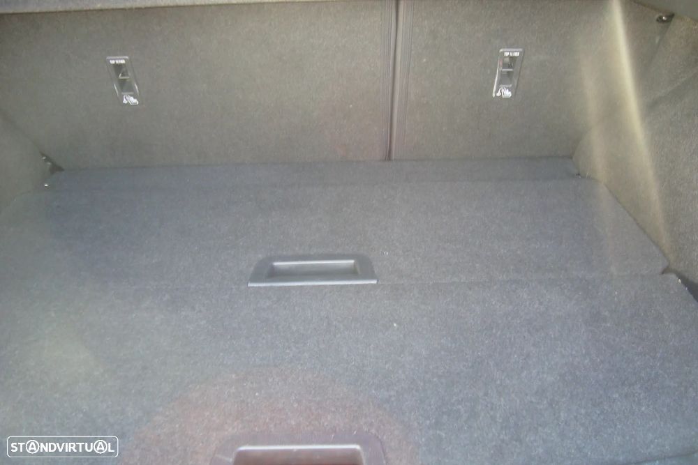 Nissan Qashqai 1.5 dCi N-Connecta J18+Led - 44