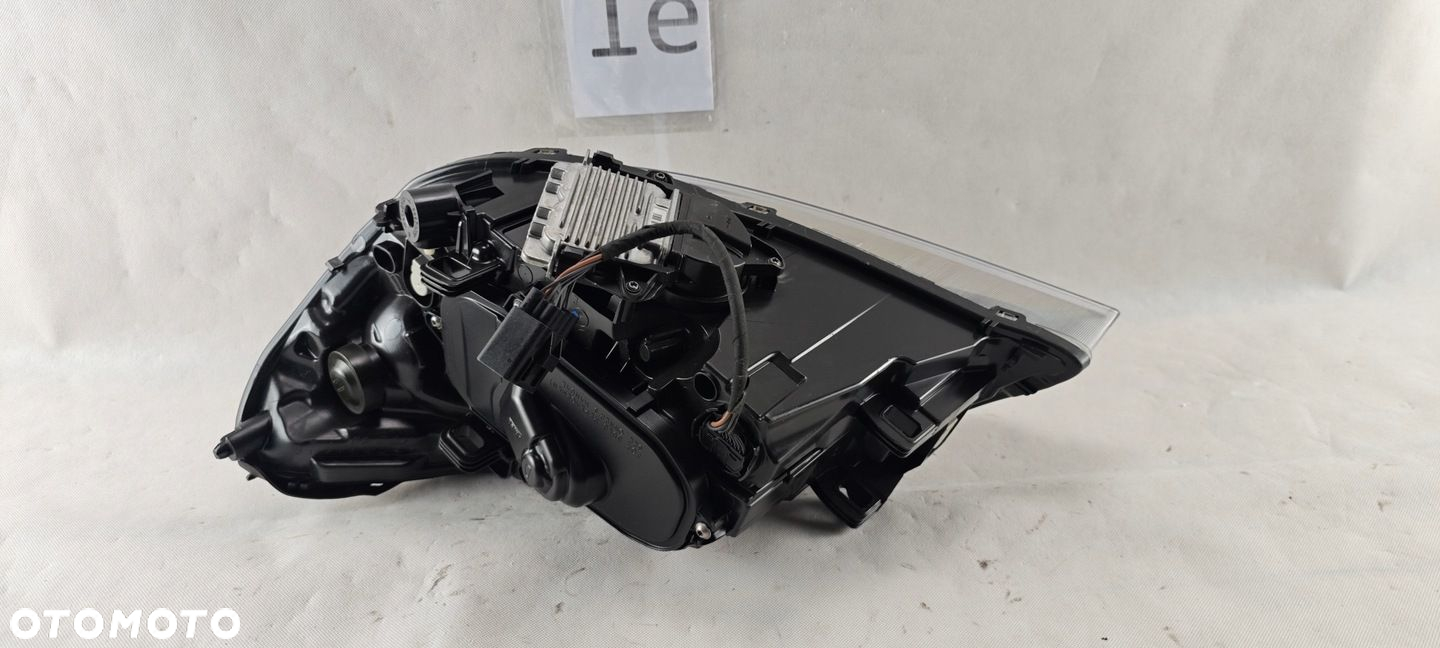 VOLVO V60 S60 XENON PRAWY REFLEKTOR LAMPA PRAWA 31299991 - 11