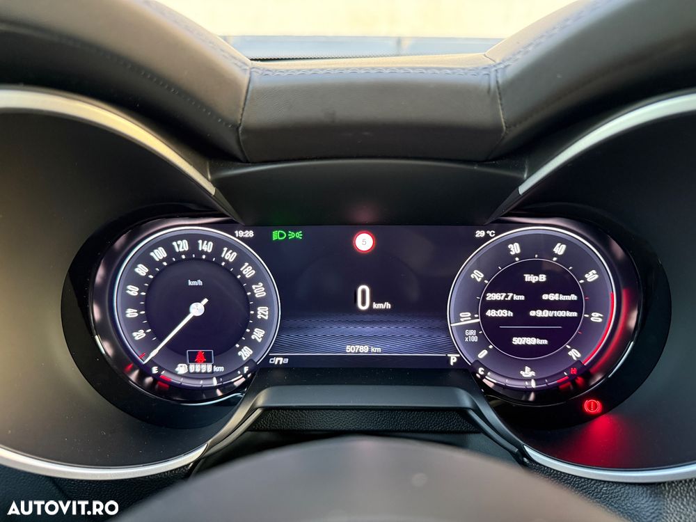 Alfa Romeo Stelvio - 25