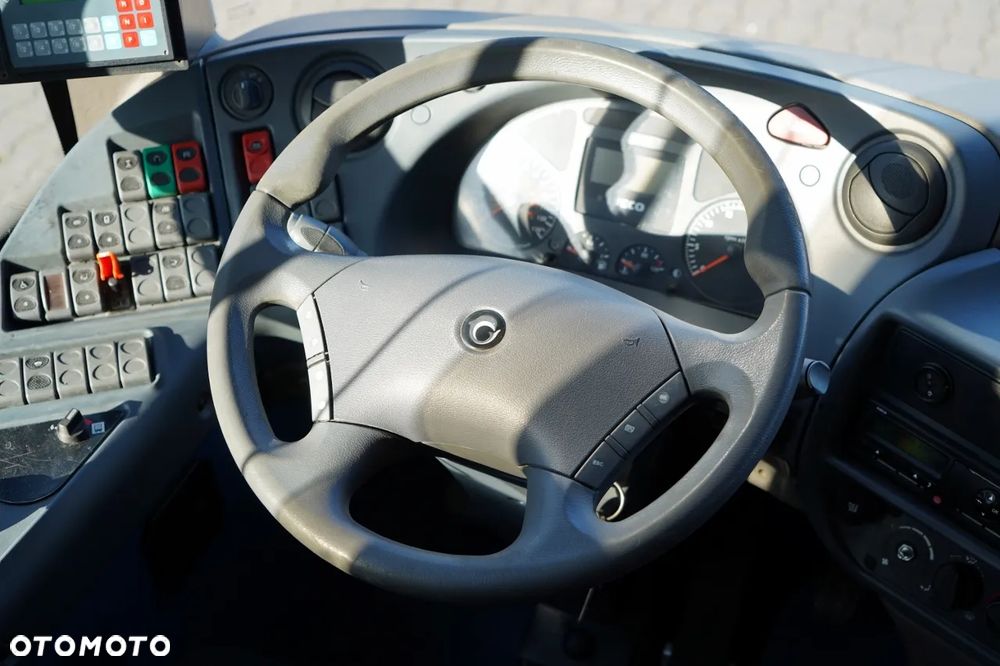 Irisbus RECREO / EURO5 / SPROWADZONY / MANUAL / - 26