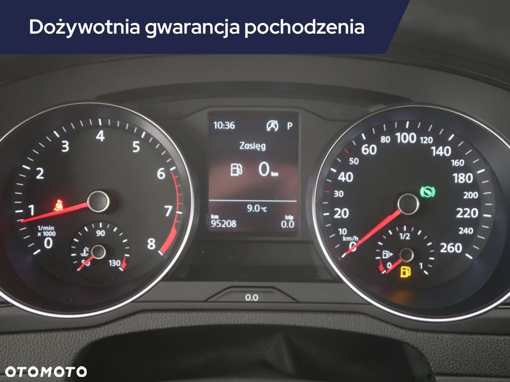 Volkswagen Passat - 13