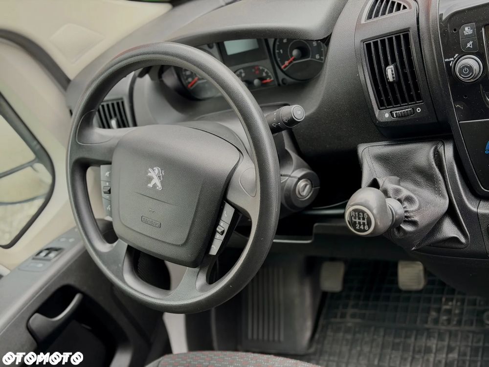 Peugeot Boxer - 25