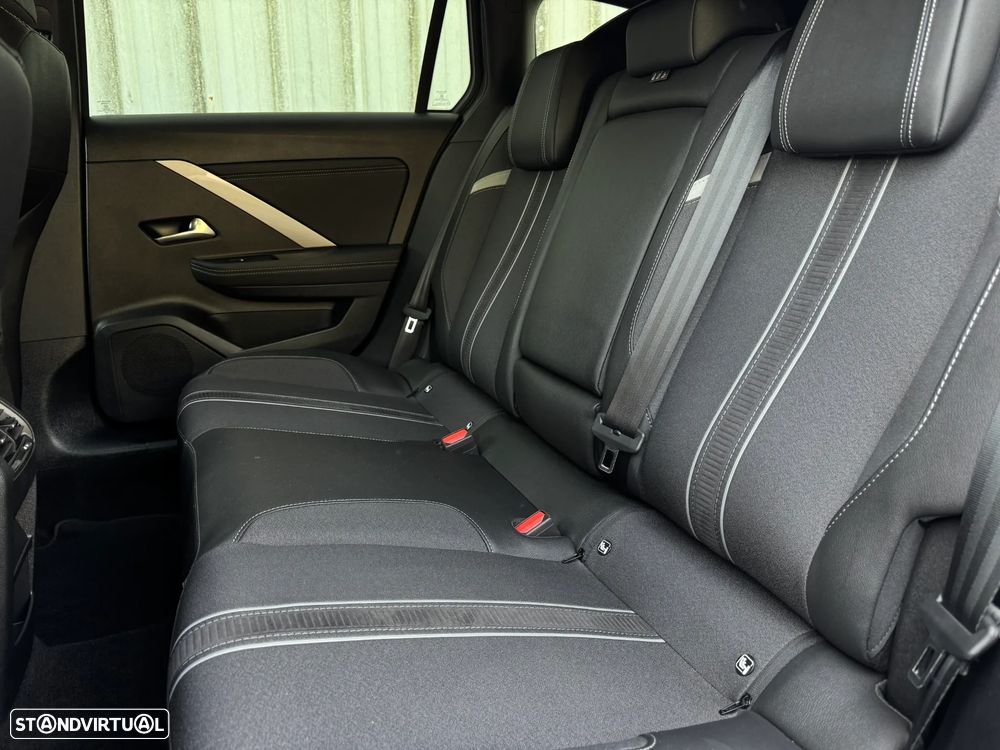 Opel Astra Sports Tourer 1.2 T GS Aut. - 34