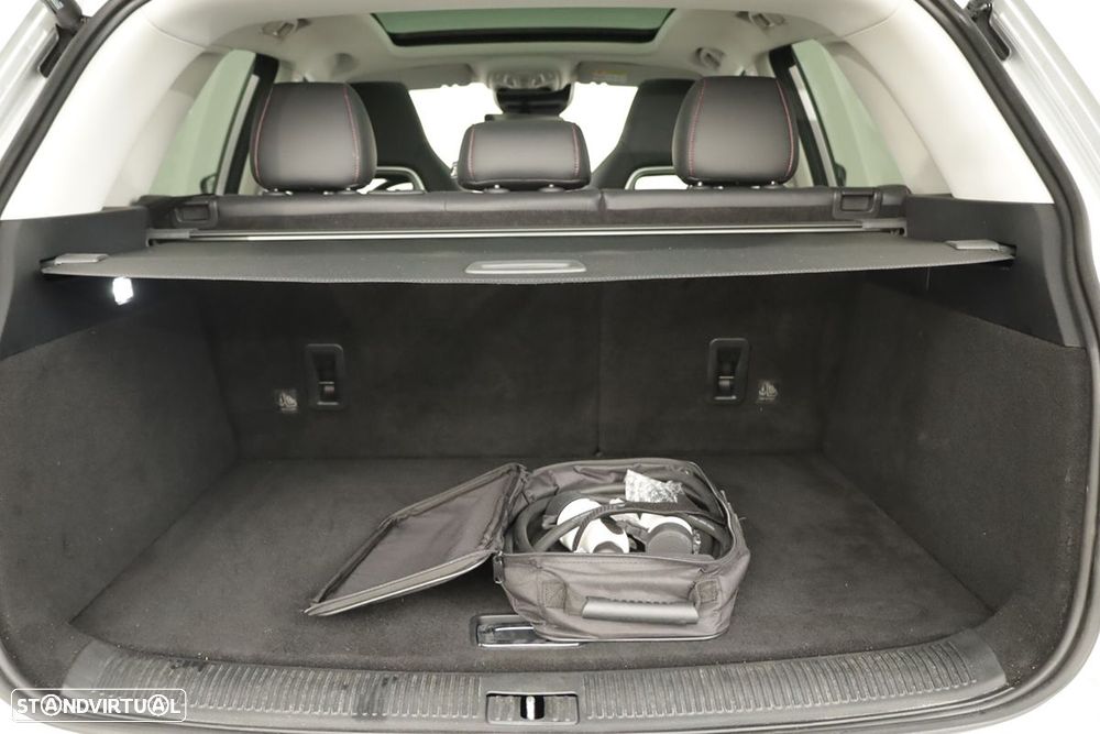 MG EHS 1.5 T-GDI Plug-in Hybrid Luxury - 28