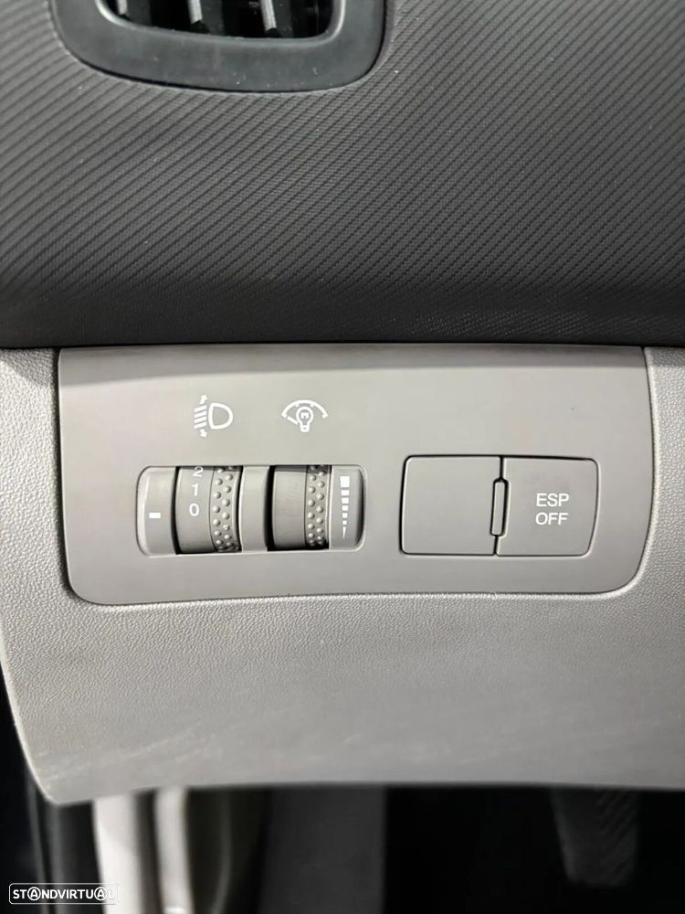 Kia Ceed SW 1.6 CRDi TX - 15