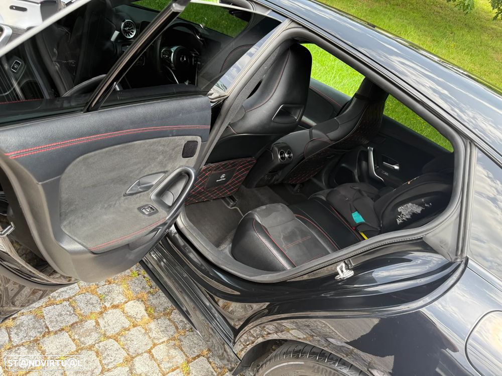 Mercedes-Benz CLA 200 d Shooting Brake AMG Line Aut. - 12