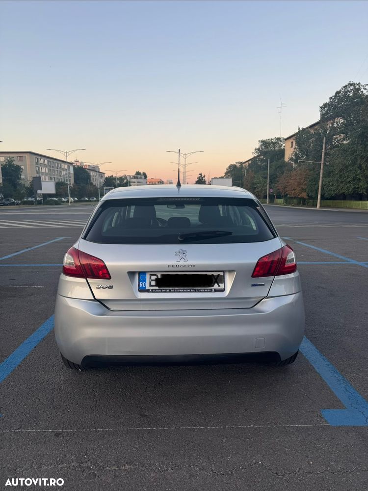 Peugeot 308 1.2 L PureTech Turbo Active - 4