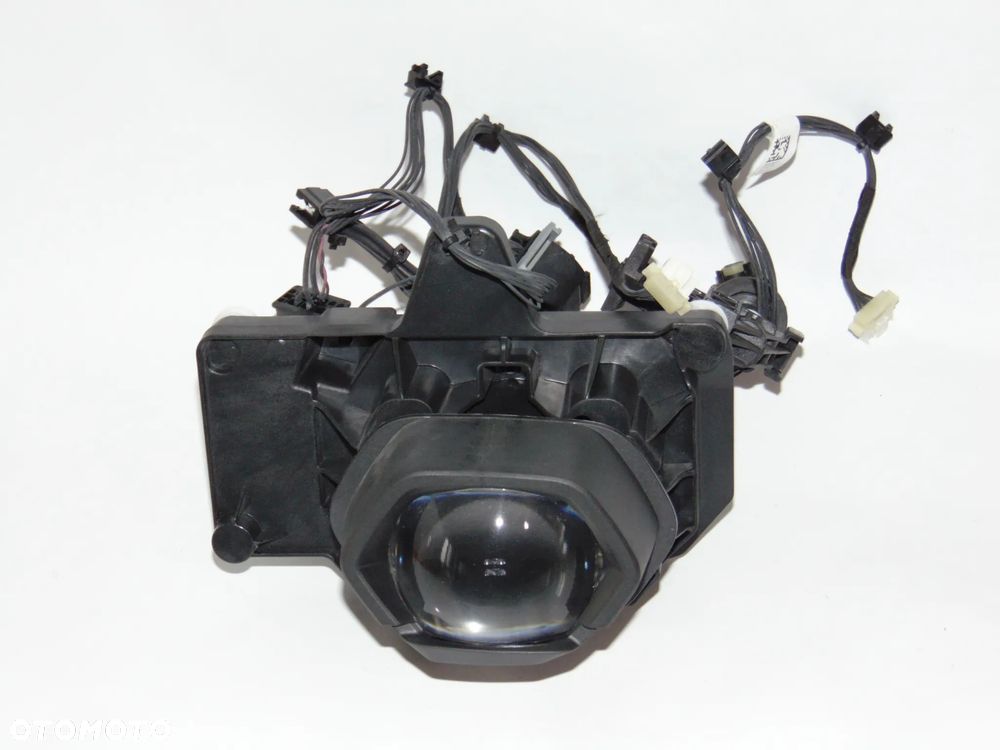 Soczewka moduł przetwornica prawa BMW F40 901779562 90147415 - 1