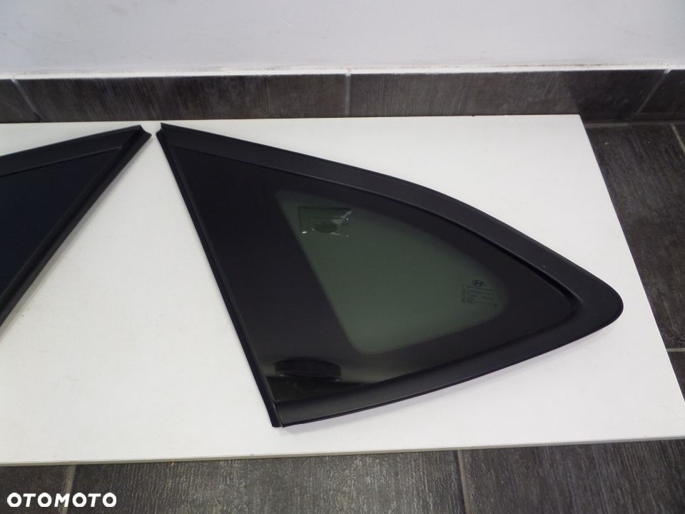 HYUNDAI TUCSON 15-20 SZYBA KARESERYJNA TYŁ LEWA PRAWA - 3