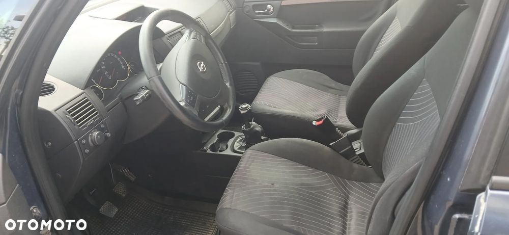 Opel Meriva - 10