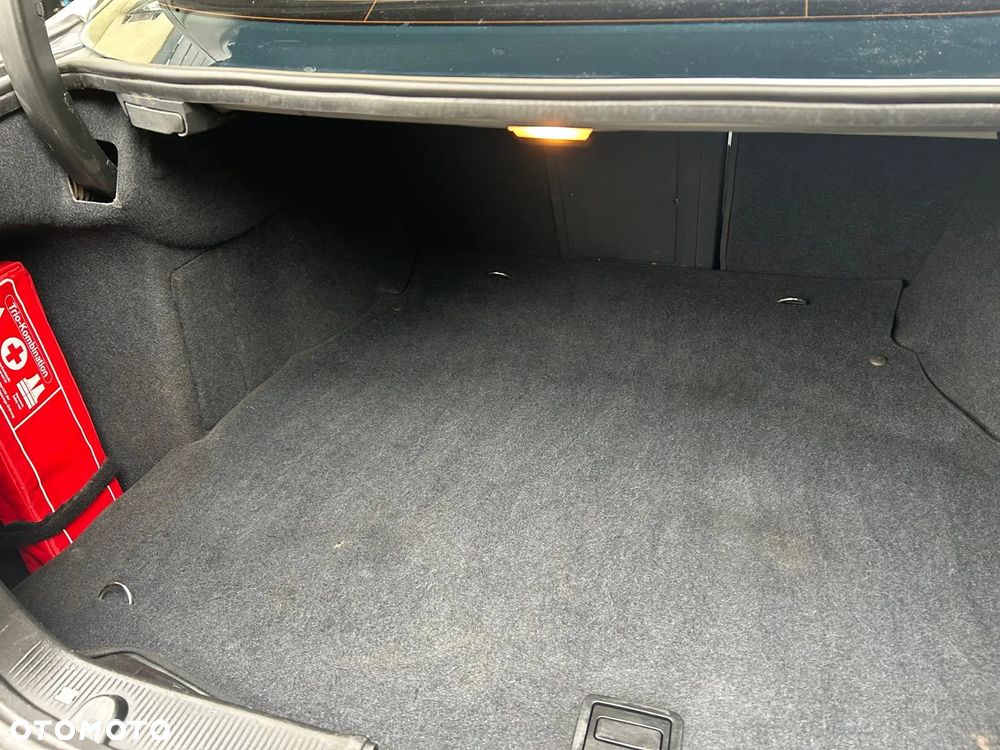 Mercedes-Benz CLK - 16