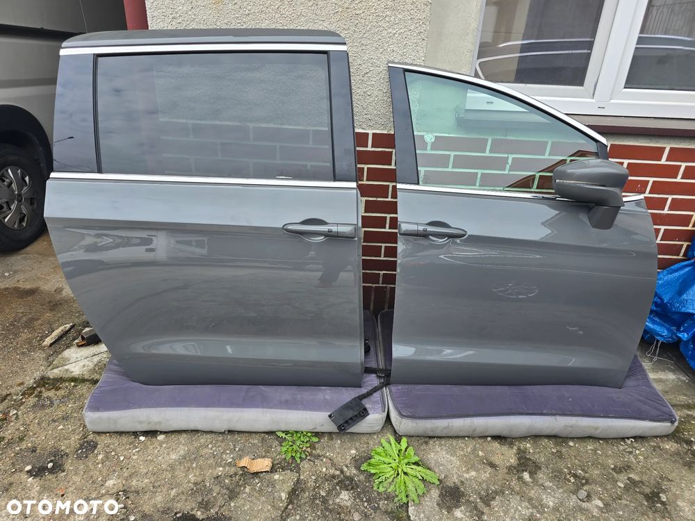 CHRYSLER PACIFICA 2017- 2025 DRZWI  prawy Przód prawe Przednie PDN - 1