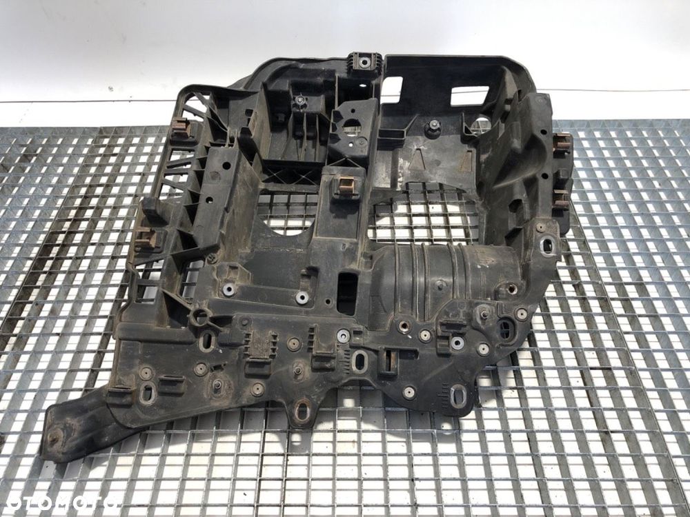 MOCOWANIE REFLEKTORA PRAWE - 339.00 PLN - MAN TGX I 2006 - 2022 18.440 - 2