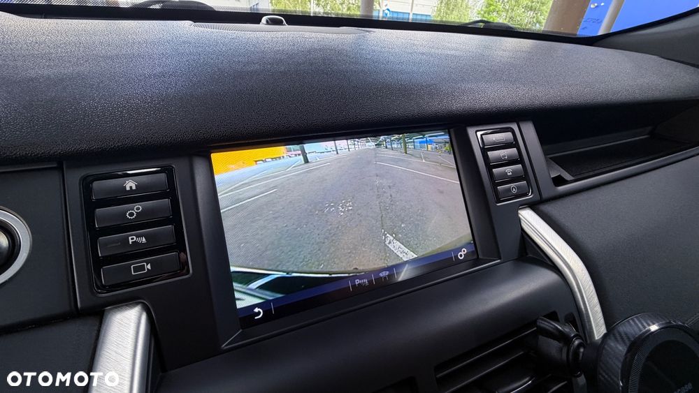 Land Rover Discovery Sport TD4 HSE Luxury - 38