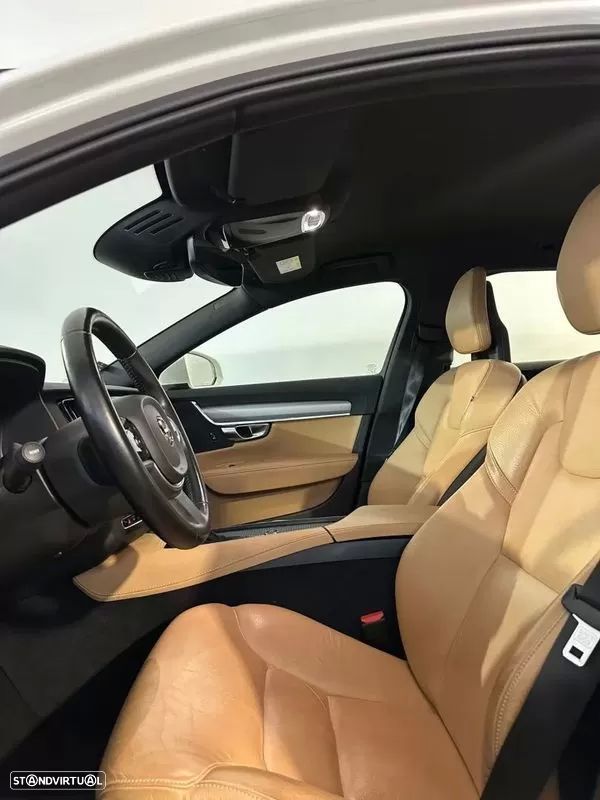 Volvo V90 2.0 D4 Momentum Geartronic - 14