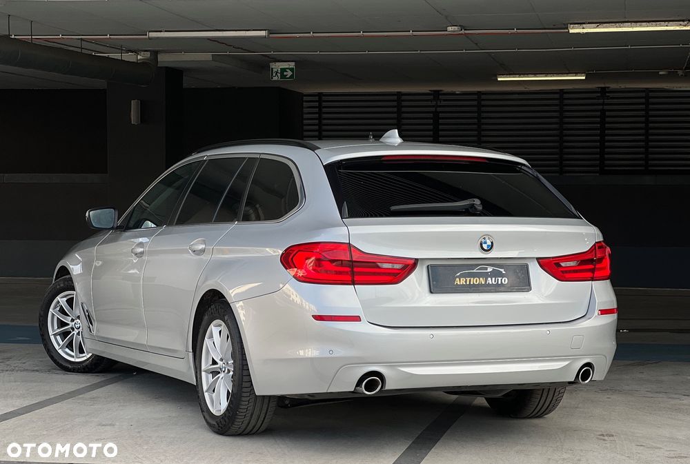 BMW Seria 5 530d xDrive Sport Line - 14