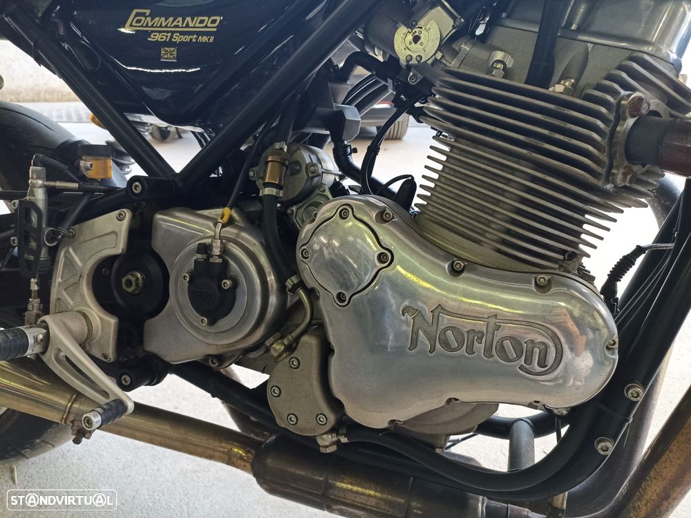 Norton Commando - 3