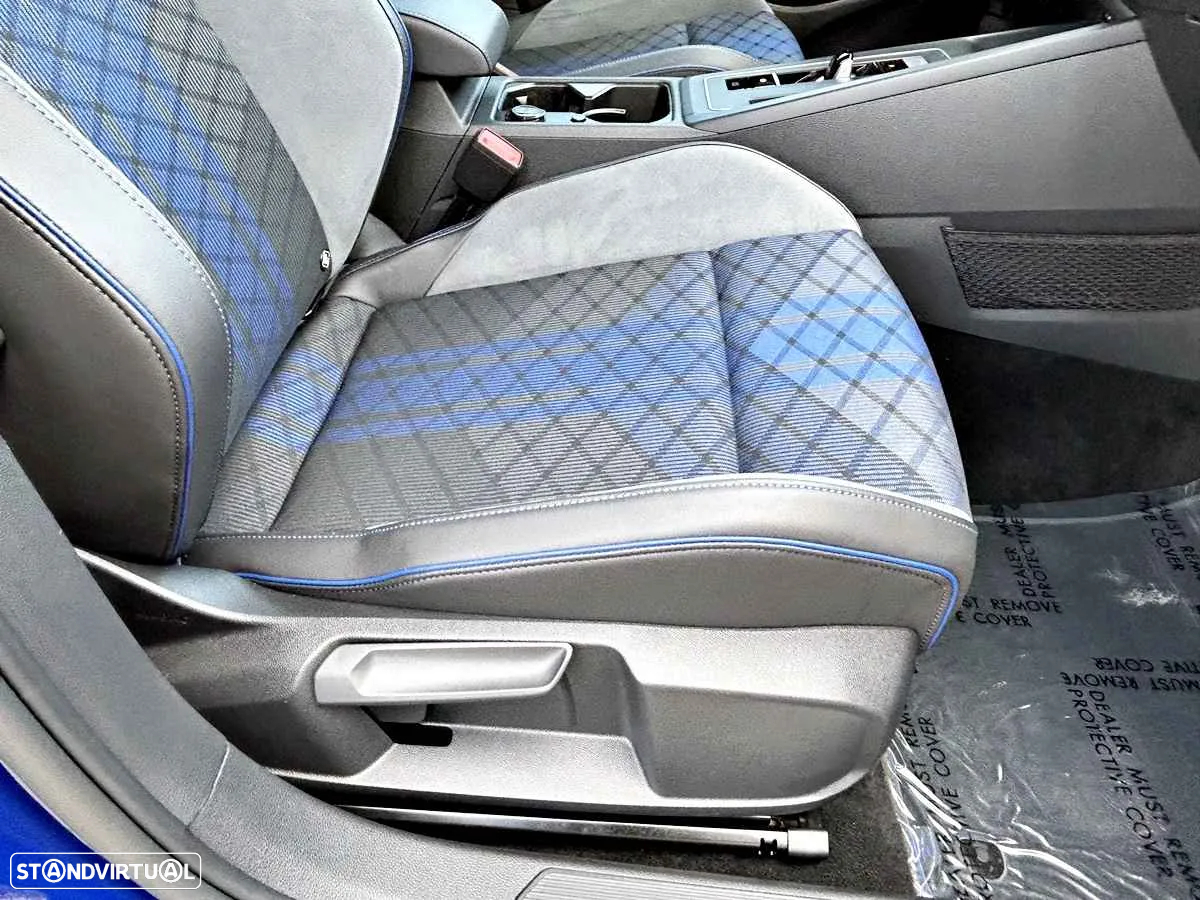 VW Golf 2.0 TSI R DSG - 35
