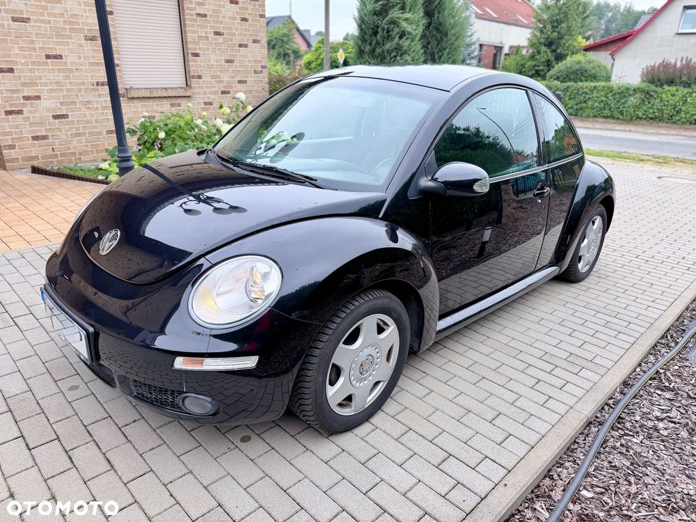 Volkswagen New Beetle - 2