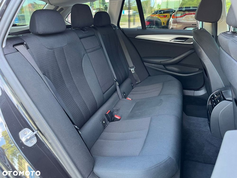 BMW Seria 5 520d - 18