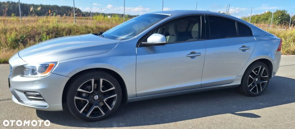 Volvo S60 T5 Powershift Momentum - 2