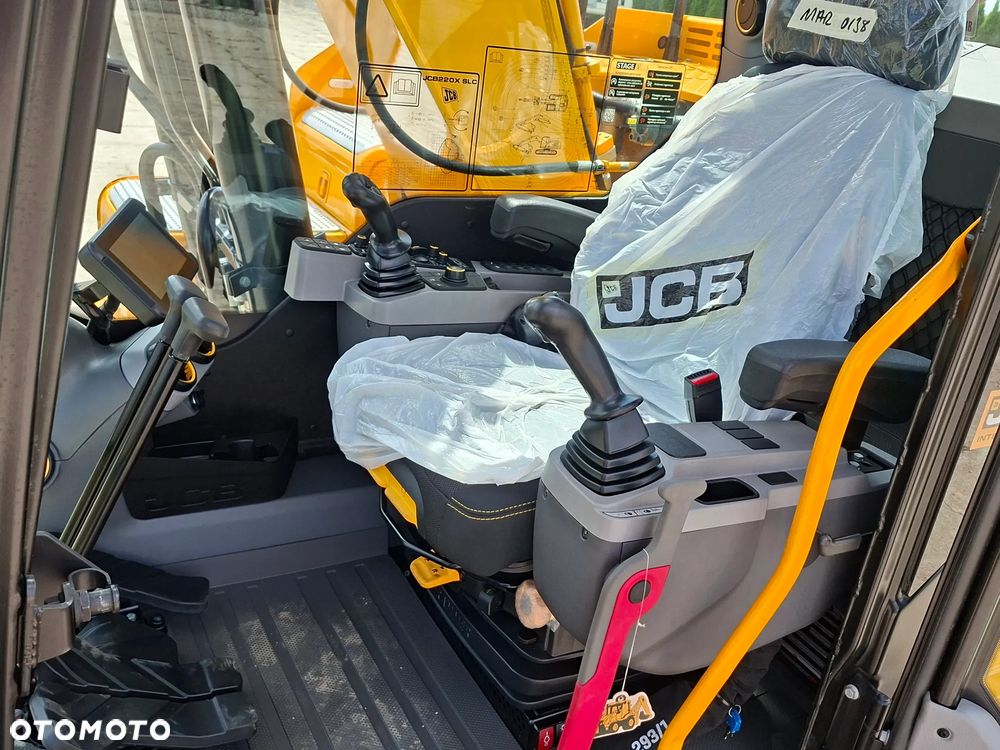 JCB 220X LONG REACH / FABRYCZNIE NOWA / - 9