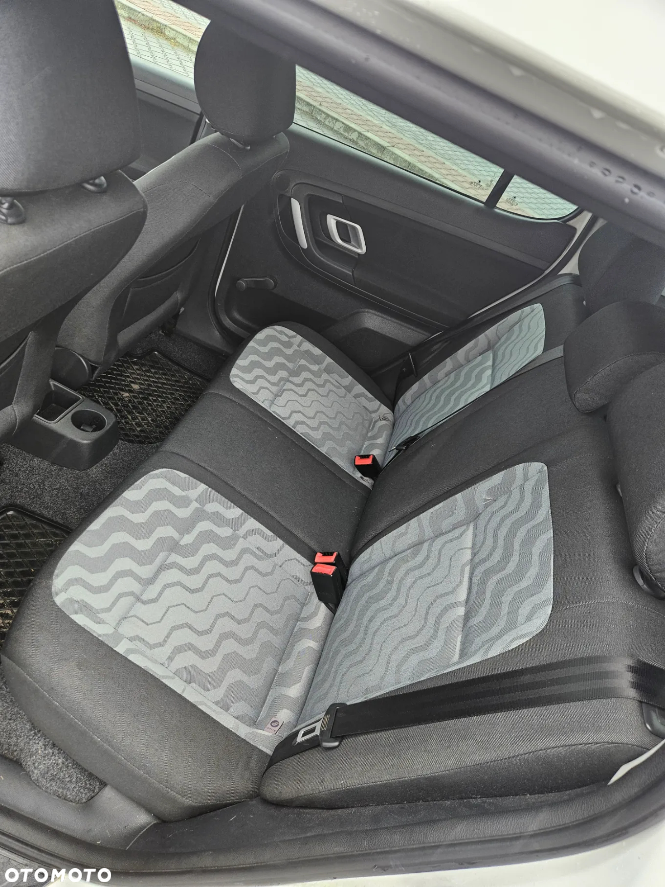 Skoda Fabia 1.4 16V Ambiente - 11
