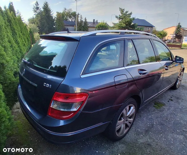 Mercedes-Benz Klasa C 220 T CDI Edition - 5