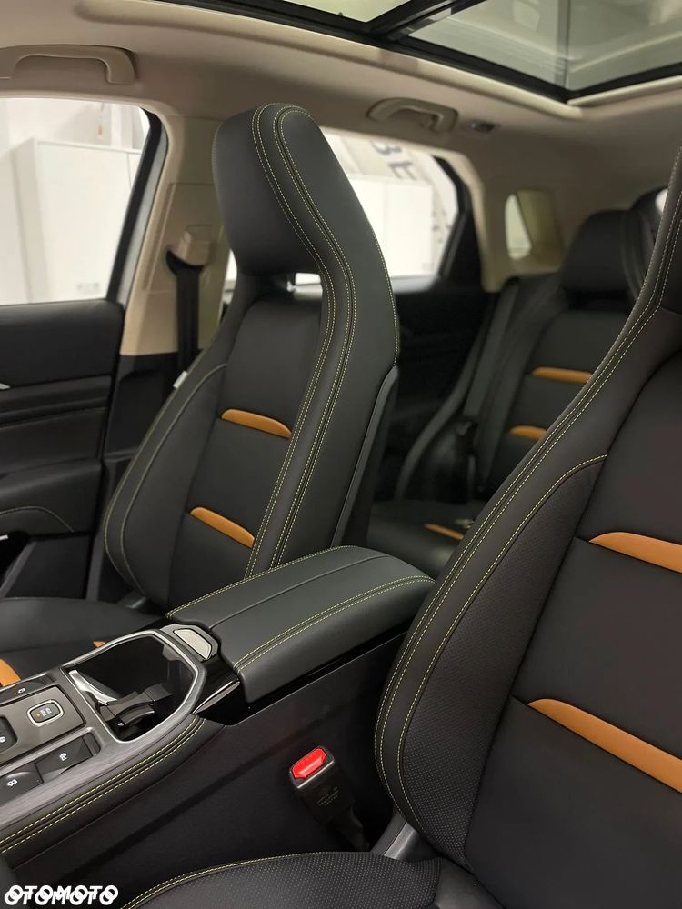 Bestune T77 1.5T Business DCT - 27