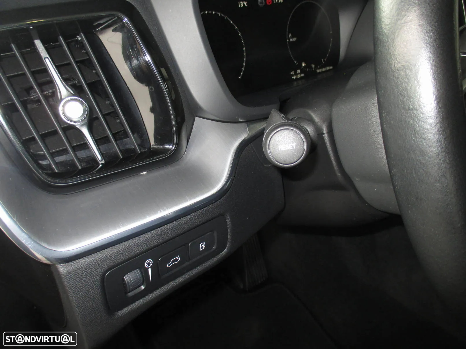 Volvo XC 60 2.0 T6 PHEV Inscription Expression AWD - 11