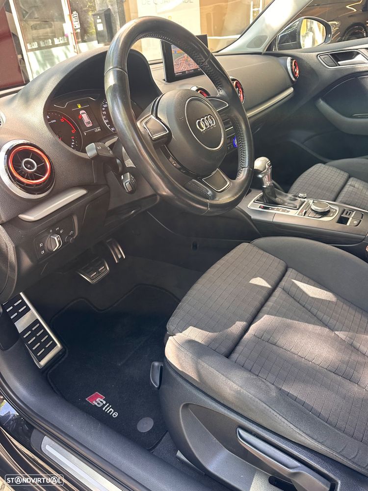 Audi A3 Sportback 1.6 TDI S tronic sport - 13