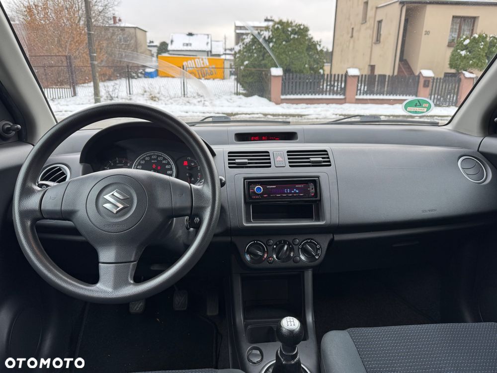 Suzuki Swift - 5