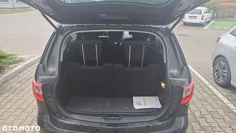 Mazda 5 1.8 Exclusive + - 9