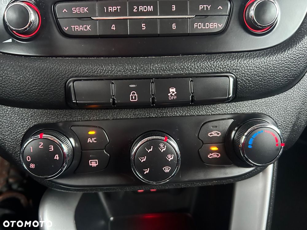 Kia Ceed 1.6 CRDi Smart - 32