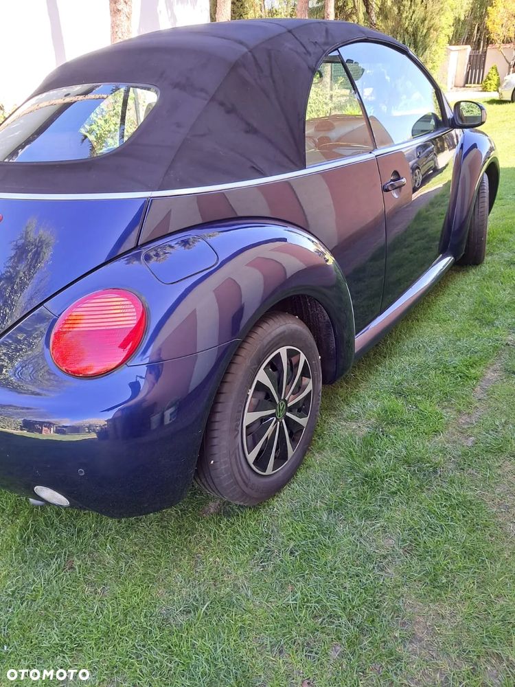 Volkswagen New Beetle - 2