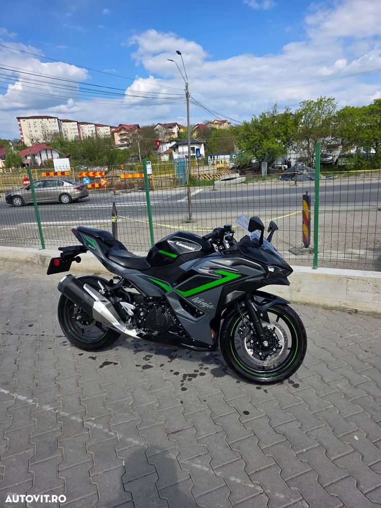 Kawasaki Ninja 500 SE - 2