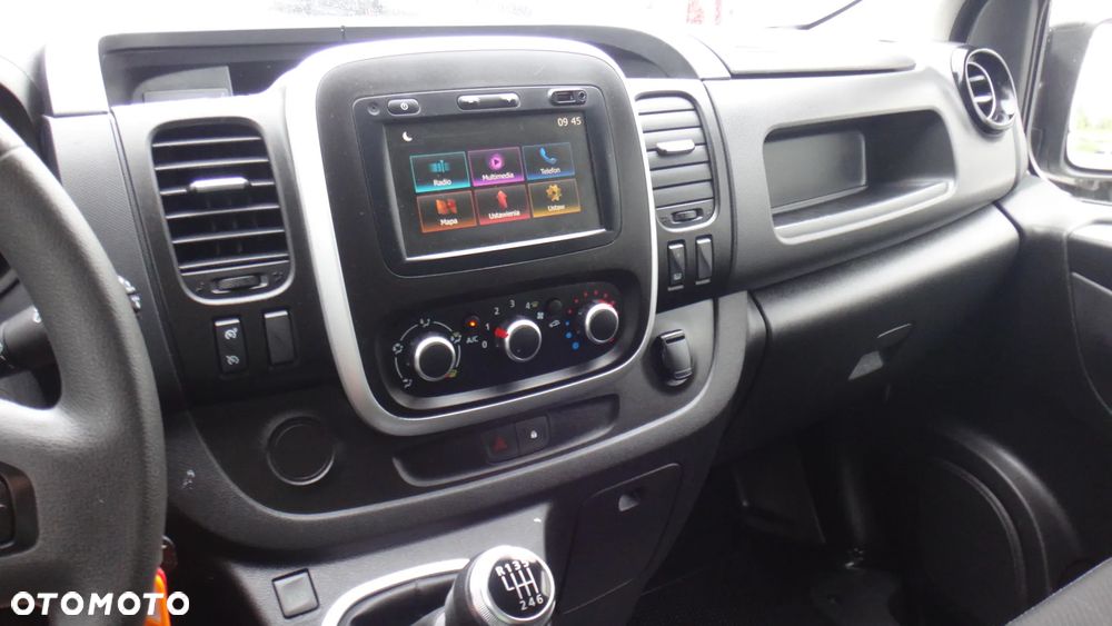 Renault Trafic - 12