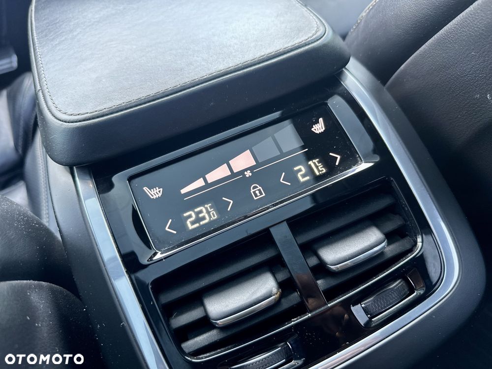 Volvo XC 90 T8 AWD Plug-In Hybrid R-Design 7os - 21
