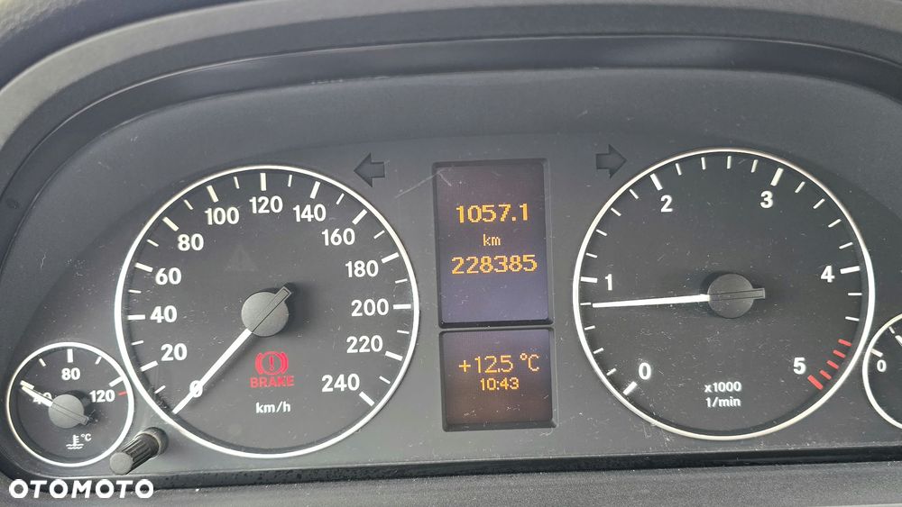 Mercedes-Benz Klasa A 180 CDI Avantgarde - 40