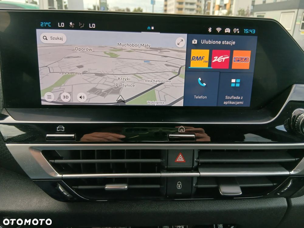 Citroën C4 1.2 PureTech Max S&S EAT8 - 19