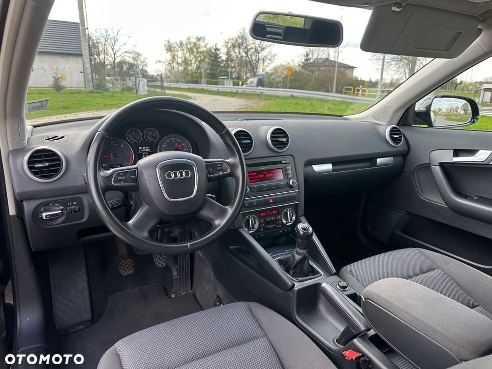 Audi A3 Sportback 1.6 TDI Ambition - 4