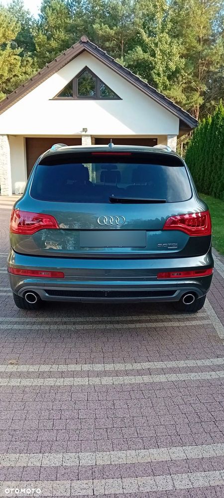 Audi Q7 - 10