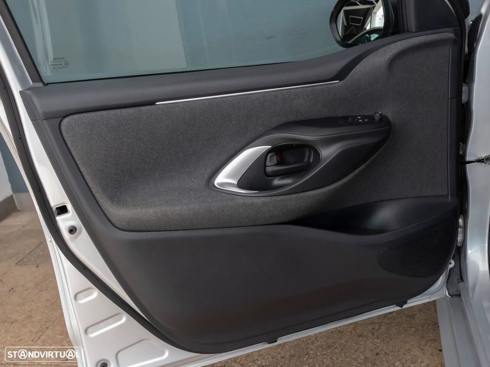 Toyota Yaris 1.5 HDF Comfort Plus - 14