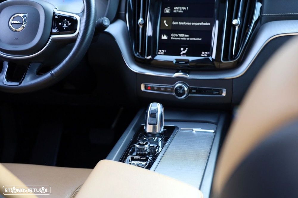 Volvo XC 60 2.0 T8 PHEV Inscription AWD - 18