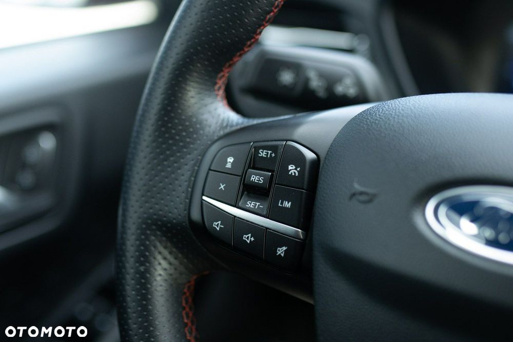 Ford Kuga - 19