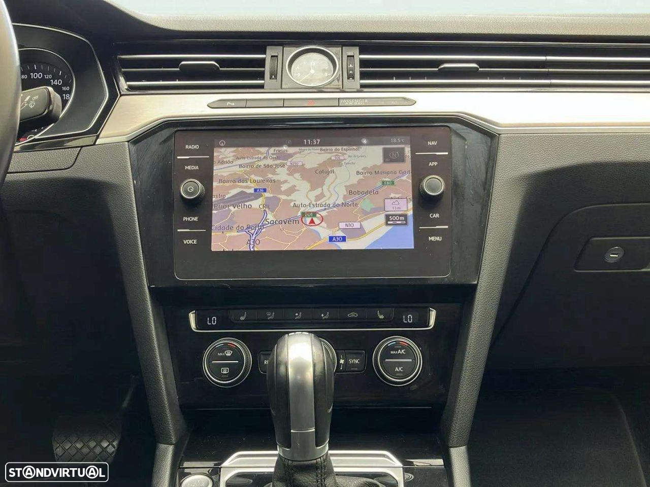 VW Passat - 12
