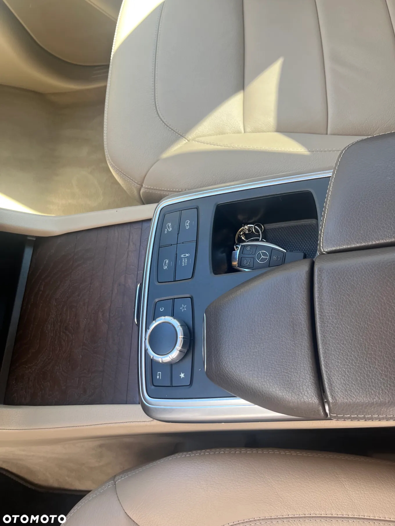 Mercedes-Benz ML 350 BlueTec 4-Matic - 9