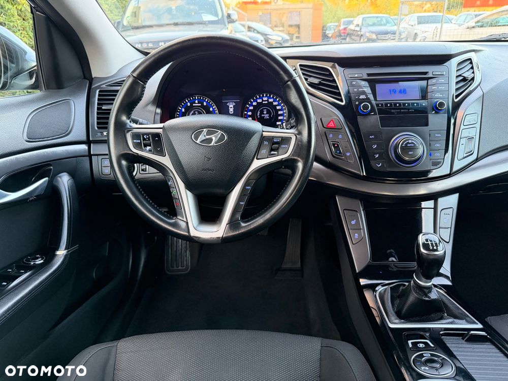 Hyundai i40 i40cw 1.6 Fifa World Cup Edition - 5